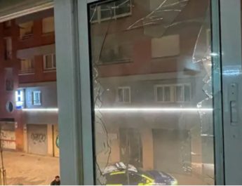 Cocaína, extintores y una ventana rota