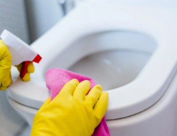 900 euros de sanción a un restaurante de Zaragoza: baños clausurados pese a una cocina con mobiliario de acero inoxidable profesional