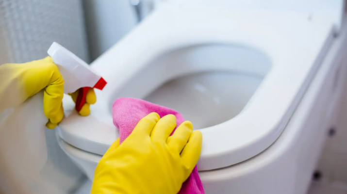 900 euros de sanción a un restaurante de Zaragoza: baños clausurados pese a una cocina con mobiliario de acero inoxidable profesional