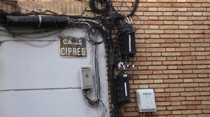 Extintores: la vergüenza colgando de la pared (si es que hay pared que los aguante)