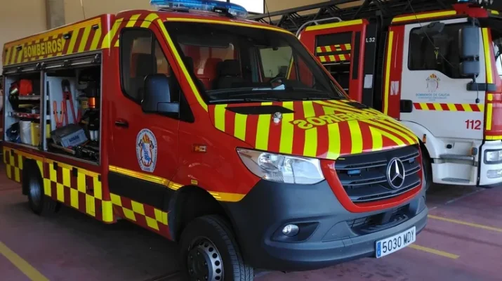 Ribadeo, mediodía entre humo: la campana extractora que encendió las alarmas