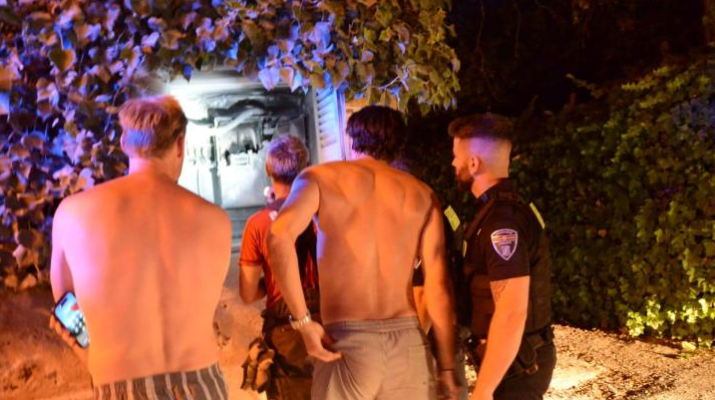 Explosión en un cuadro eléctrico provoca gran susto en una vivienda de s’Arracó