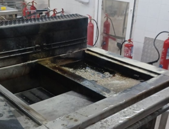 Evitan daños mayores tras un incendio en la cocina de un hotel en Playa Blanca