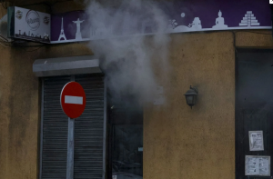 Desalojado un restaurante en Gijón por un incendio: “Pensamos que no salíamos”