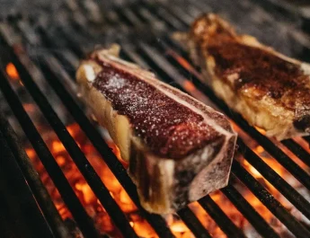 Prevención de incendios en restaurantes: fuego, brasas y sistemas de extracción