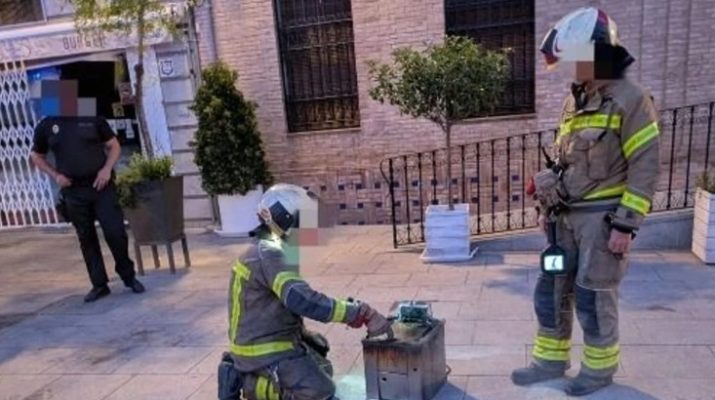 Incendio nocturno por freidora en bar de Santa Fe alarma a los vecinos
