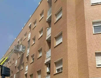 Incendio en una tienda de electrodomésticos en Tarragona genera evacuación vecinal