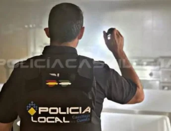 Aparatoso incendio en un centro de mayores de Castilleja: la cocina, totalmente afectada