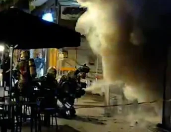 Incendio en un bar de Amara provoca alarma entre los vecinos y reabre el debate sobre la seguridad en cocinas profesionales