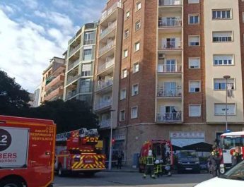 Incendio en un restaurante del Fort Pienc: rápida respuesta de los servicios de emergencia evitó un desastre