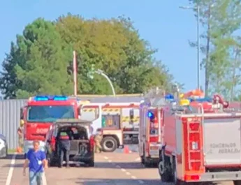 Incendio en almacén de baterías de litio en el CTAG de O Porriño: Emergencia controlada