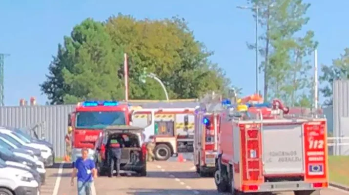 Incendio en almacén de baterías de litio en el CTAG de O Porriño: Emergencia controlada