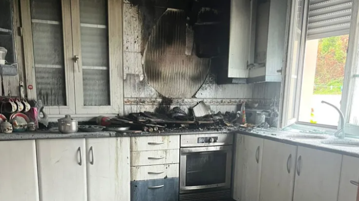 Incendio extinguido en la cocina de una vivienda en Camariñas