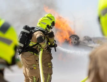 Bomberos de Zaragoza trabajan intensamente