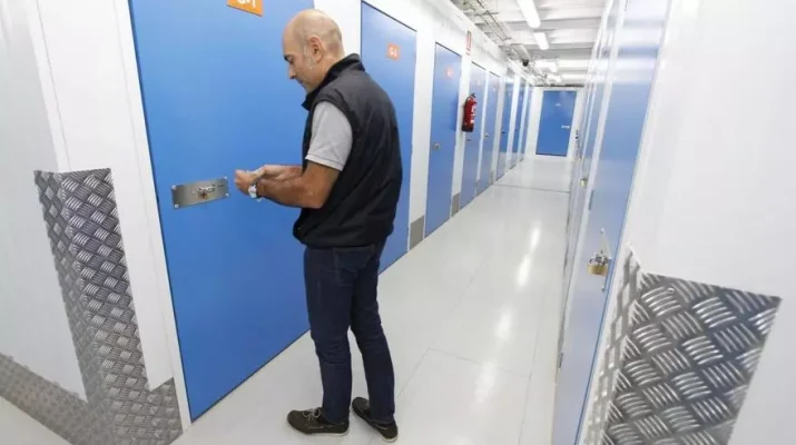 Reforzar la seguridad contra incendios en viviendas y trasteros: nuevas exigencias urbanas y actualización normativa.