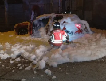 Incendio en coche microhíbrido en Ponferrada: La importancia de la protección activa contra incendios en vehículos modernos. Los riesgos asociados