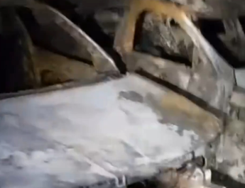 Arde un garaje en La Latina: El fuego arrasa con siete vehículos por completo. Un suceso que puso en alerta a todo el distrito.