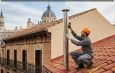 Es obligatorio sacar la chimenea a cubierta en Madrid. Marco legal y fundamentos de la evacuación de humos en Madrid.