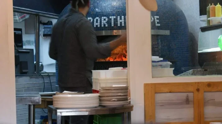 Arde un restaurante italiano de Zaragoza