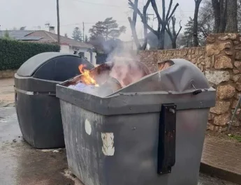 Soto del Real alerta sobre el correcto desecho de cenizas tras el incendio de un contenedor urbano. Un recordatorio urgente
