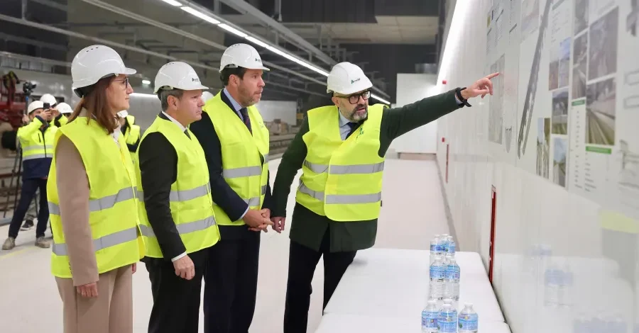 Impulso decisivo al acceso ferroviario del Aeropuerto de Barcelona: infraestructura estratégica para la movilidad metropolitana. Un proyecto clave para la conectividad y la sostenibilidad.