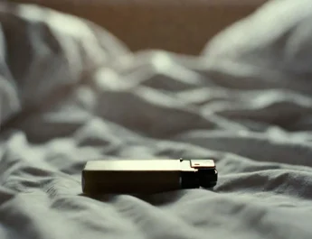 Tragedia nocturna en Florida: una vida truncada por un descuido doméstico. Un incendio en una urbanización residencial