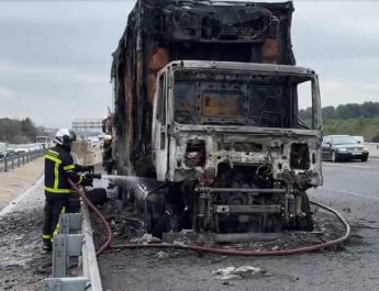 Arde un camión en la A-3 a su paso por Rivas: sin heridos, pero con retenciones kilométricas por una fuga de gas. Cronología y contexto del suceso