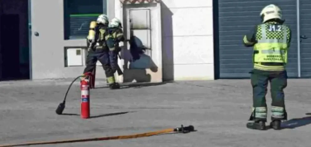 Incendio eléctrico en el polígono La Serna de Tudela: intervención rápida evitó consecuencias mayores