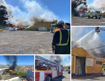 Desastre en Telde: nave industrial se derrumba tras fuerte incendio
