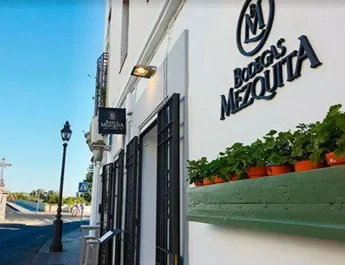 Incendio nocturno en la cocina de un restaurante de La Ribera reabre el debate sobre la seguridad en hostelería