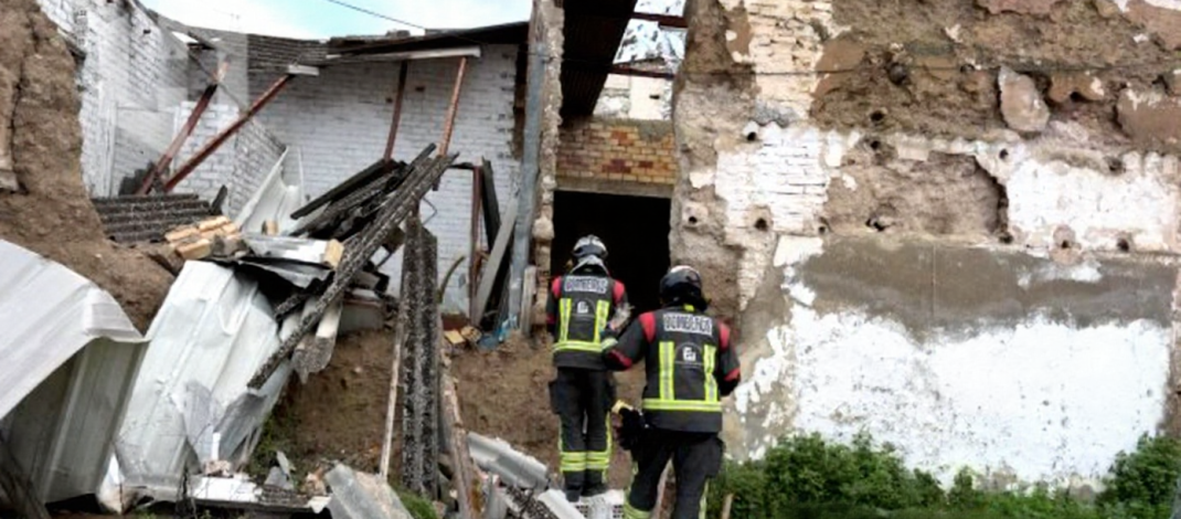 Reactivación del fuego en nave abandonada del Callejón de San Roque junto al Llano de las Tinajerías. Cuarto incendio en un edificio