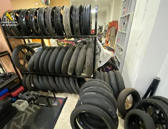 Clausura de un taller clandestino en Guadassuar por graves carencias de seguridad y control ambiental
