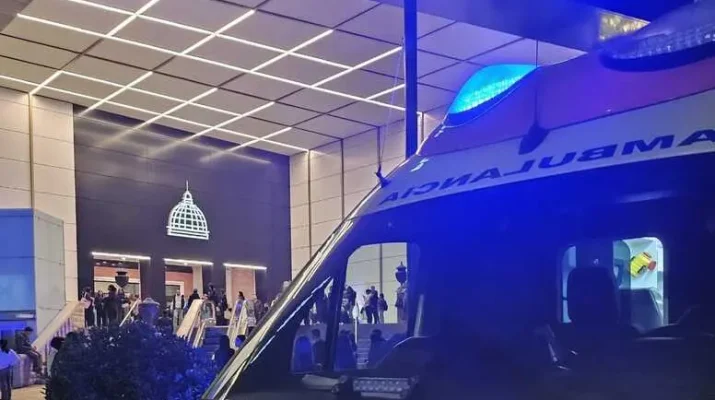 Evacuación en Plaza Norte 2 tras un conato de incendio en un local en reforma. Desalojo inmediato en el Centro Comercial Plaza Norte 2