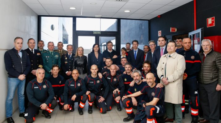Santander rinde homenaje a sus bomberos en el día de su patrón. Una jornada de homenaje al compromiso y la protección ciudadana.